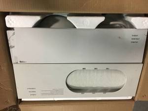 lot 110 image: 8,000 BTU (5,500 BTU, DOE) 115-Volt Portable Air Conditioner with Dehumidifier Function and LCD Remote in White in good condition