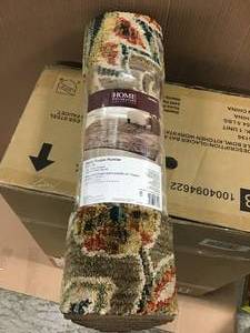 Floral Elyse Area Rug runner in good condition