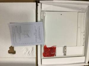 American Heritage Logan White End Table in good condition