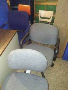 5 office chairs - 2 classics all on casters