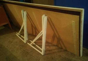 8 foot laminate counter top and 4 heavy duty brackets.