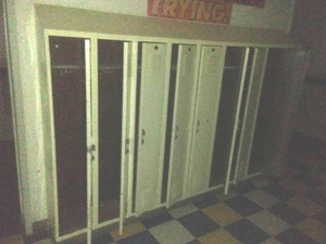 9 Lockers No. 26-34.