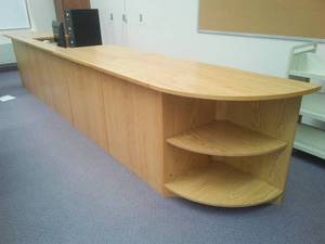 Library media Desk. Excellent