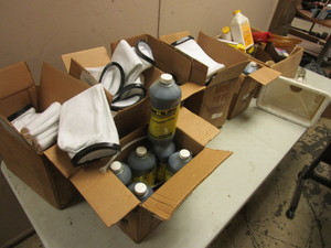 lot 203 image: CLAYTON TNT BRAKE WASHER, BRAKE WASHER FILTERS - NEW,  DRAIN FUNNELS, OTHER AUTO SUPPLIES
