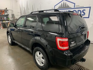 lot 1 image: 2012 Ford Escape 4x4 -No Reserve-