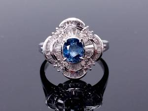 lot 18 image: 1.85 Carat Natural Sapphire and Diamond Estate Ring in Platinum $4475 Retail
