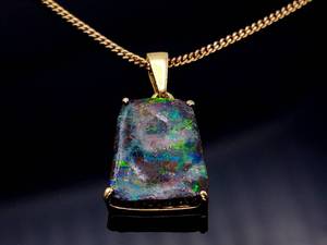 lot 42 image: Australian Black Lightning Ridge Opal Estate Pendant in 18k Yellow Gold $2200 Retail