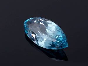 lot 22J image: 6.90 Carat Swiss Blue Topaz Custom Cut