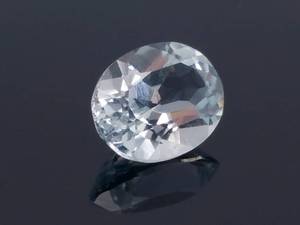 lot 60G image: Brilliant 2.52 Carat White  Light Blue Topaz Gemstone
