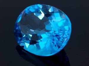 lot 30J image: Exceptional 27.93 Carat Natural Blue Topaz