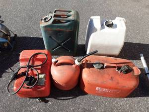 5-Assorted Gas Tanks