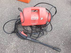 Ex-Cell 1300 PSI Pressure Washer