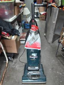 Hoover Wind Tunnel With Extra Bags