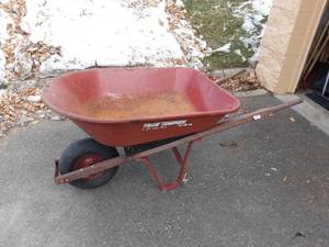 Tru-Temper 5 Cu. Ft. Wheel Barrow