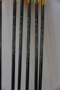 lot 124 image: 6  - Easton XX75 Game Setter Arrows