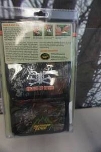 lot 167 image: Outdoor Edge Blaze N Bone Skinner & Boning Filet Knife Set With Sharpener