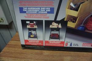 lot 194 image: Iron Horse Model TWSTA1 Work Bench Tool Stand
