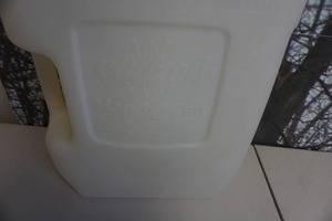 lot 306 image: Chilton Hardy Co 5 Gallon Non Flammable Liquid Container