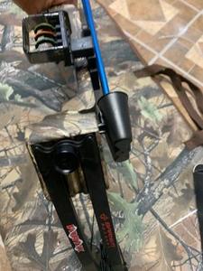 lot 4A image: Barnett Vortex Jr Compound Bow Package