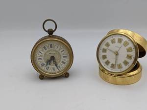 lot 102 image: Pair of Small Clocks