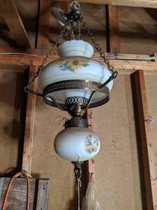 lot 250 image: Hanging Hurricane Lamp Style Pendant Light