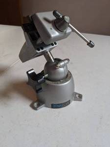 lot 30 image: PanaVise 381 Bench Vise
