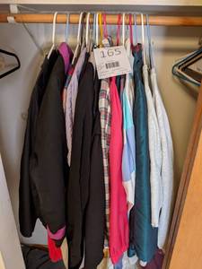 lot 165 image: Womens Jackets & Sweatshirts - Mostly Size Large