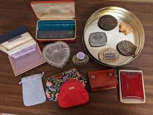 lot 173 image: Miscellaneous Ladies Accessories Lot