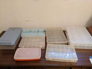 lot 210 image: (7) Small Plastic Storage Containers