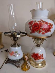 lot 216 image: Pair of Vintage Hurricane Style Table Lamps