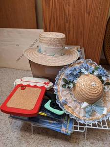 lot 220 image: Miscellaneous Mystery Lot
