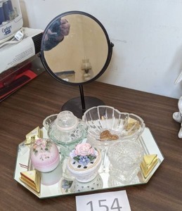 lot 154 image: Table Mirror, Mirrored Tray and Assorted Glassware