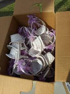 lot 356 image: Box Full of Small White Wicker Baskets