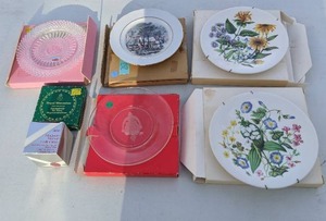 lot 271 image: Assorted Collectible Plates and Avon Items
