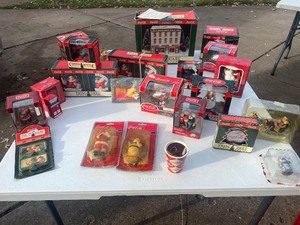 lot 358 image: Large Lot of Coca-Cola Holiday Collectibles