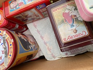 lot 375 image: Mystery Box Full of Tins