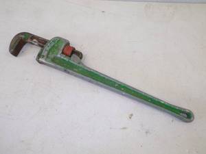 lot 2 image: 24 Aluminum Pipe Wrench