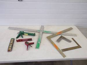 lot 17 image: Levels Squares and more tools