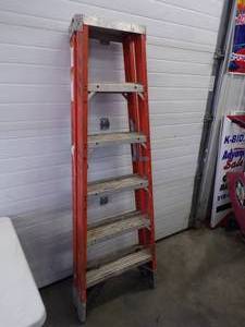 lot 15 image: Werner Double 6 Step Ladder Fiberglass