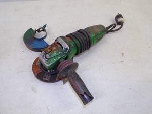lot 57 image: Portable Grinder