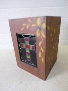 lot 67 image: Stain Glass Urn
