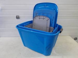 lot 78 image: 4 Totes with Covers