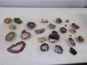 lot 91 image: Cut Rock Collection