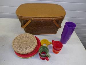 lot 100 image: Vintage Picnic basket with supplies