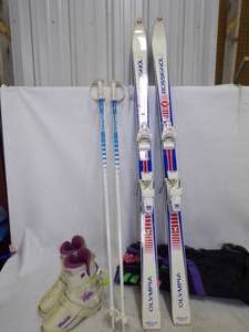 lot 107 image: Pair of Down Hill Skies with Poles, Boots and case