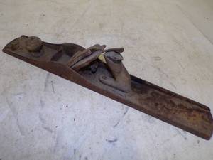 lot 114 image: Vintage No. 8 Bailey wood Plane