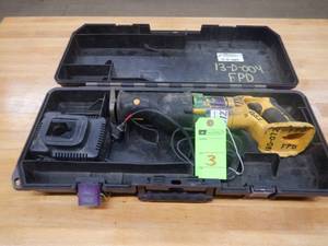 Dewalt 18v Cordless Sawsall, Charger and Case