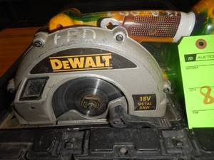 Dewalt 18v Metal Cutting Saw, (2) Batteries, Charger and Case