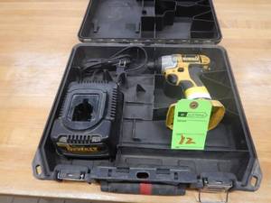 Dewalt 18v Impact and Charger