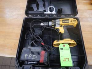 Dewalt 18v Drill and Charger